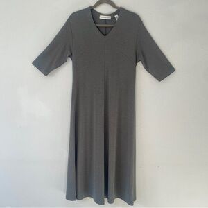 90 Minimalism Grey 3/4 Sleeve Dress